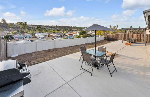 Hilltop Home Hot Tub BBQ Game Room Self Check-In - Foto 12