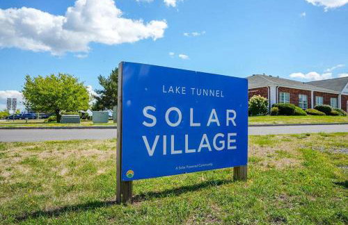 Eclipse Hot tub and billiards in Downtown Geneva - Foto 35