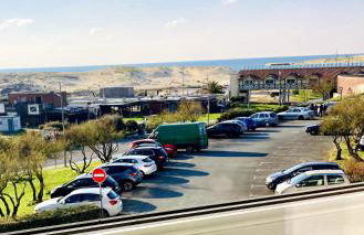 SEA view from BED 100M Beach, Free Parking, Surf - Foto 3