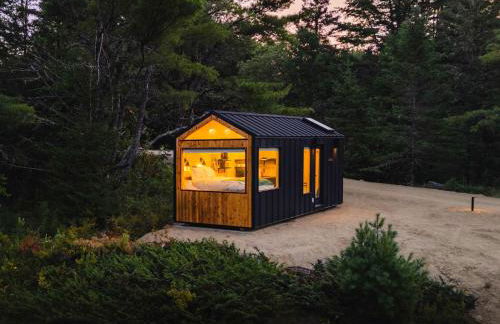 Aurora Nook-Cabin with Shower & Queen Bed - Foto 1