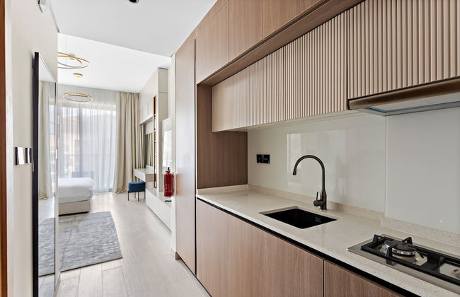 Lux Studio in Arjan With Pool and Full Amenities - Photo 9