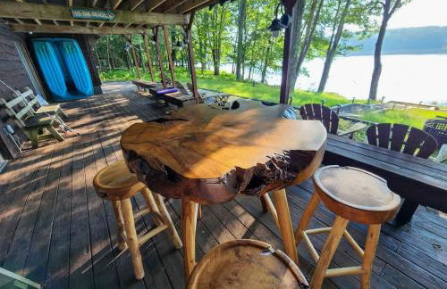 Lakefront Hot Tub Canoes Game Room Wood FP - Foto 53