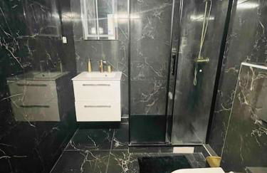 Proche Château de Versailles avec balcon vu sur une forêt et parking gratuit pour 5 personnes maximum - Foto 11