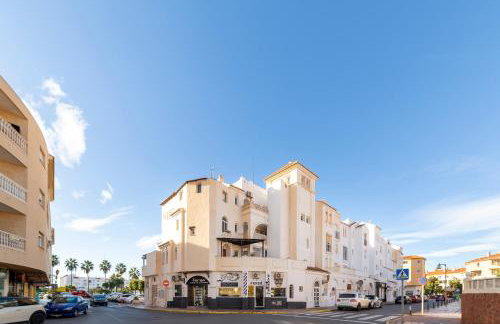 Just at the heart of the village - Photo 23