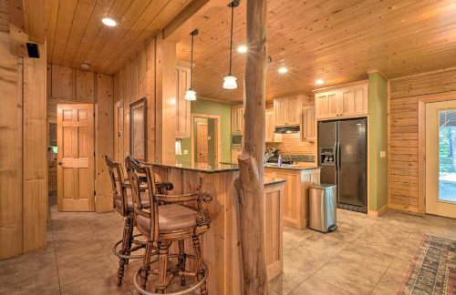 Country Cabin with Wraparound Deck and Views! - Foto 9