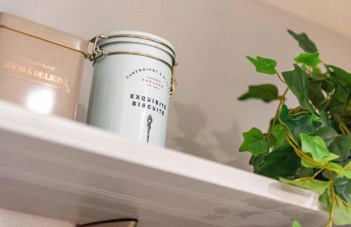 St Johns, Wakefield - Self check in & free parking - Foto 58