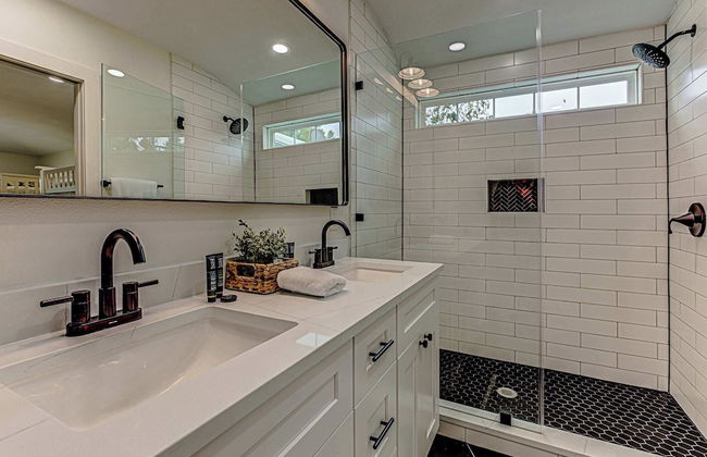 Triple L! Waterfront w/ Private Boat Dock! - Foto 22