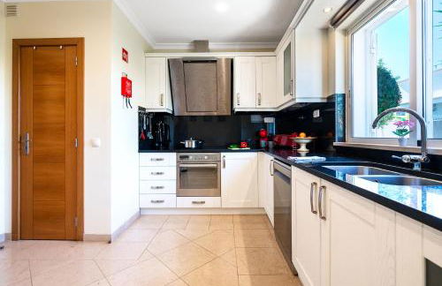 Captivating Villa 600M to Vau Beach - Foto 31