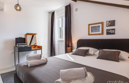 Grandfather's House - Photo 33