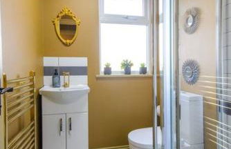 Lux Versace Pad Sleeps 10 Hot Tub, Cinema & Games Room - Foto 40