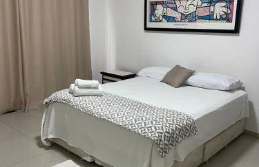 Casa com Piscina, Churrasqueira e Quartos amplos - Foto 42