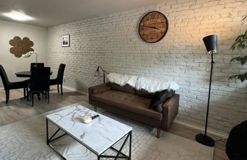 1 DT Dallas l FIFA WORLD CUP READY l 5 Min from Love Field - Foto 3