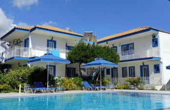 Blue White Apartments - Kefallonia Poolside Retreats - Foto 1