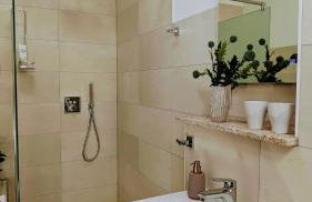 FeWo Urban Gotha - Apartment Orangerie - Am Schlosspark- Parken an der der Tür- Barrierefrei, 900 Meter zum Bahnhof - Wallbox - Foto 28