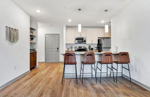 Near CU and minutes to DT gym pool hammock - Foto 9