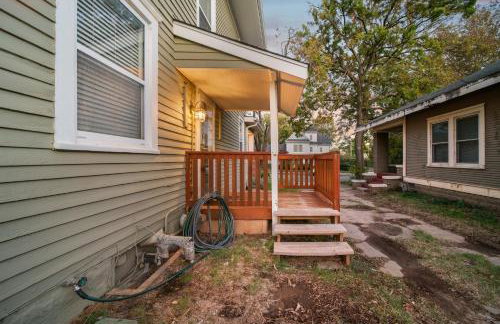 Hottub, Pool Table, Basketball, Firepit, Sleeps 8 - Photo 74