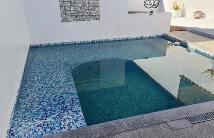Villa piscine balnéothérapie et jacuzzi entièrement privée - Foto 2