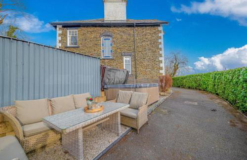 Georgian home with hot tub - Foto 32