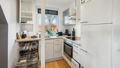 maremar - Design-Maisonette am Holzmarkt - Luxus Boxspringbetten - Arbeitsplatz - Loggia - Foto 5, stove, dishwasher, toaster