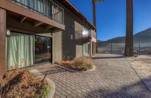 Homey 1st Floor Studio #135 at Donner Lake Village - Foto 6