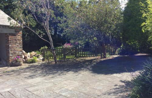 Re-imagined Stone Barns in the Country Near the Coast - Foto 11