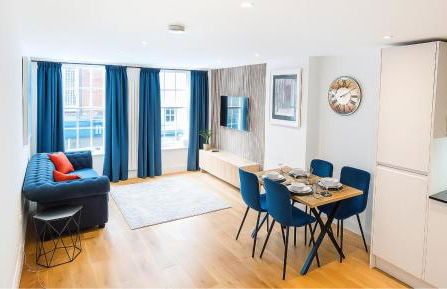 Elegant Windsor Flat - Short Walk to Windsor Castle, River Thames & Train Station - Foto 7