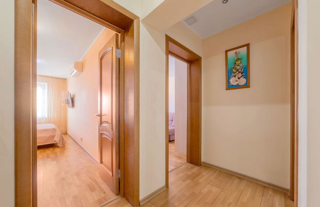 InnHome Apartments on Vorovskogo 36b - Photo 17