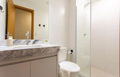 Apt Novo 20º Andar, Perto de Tudo! - Photo 14