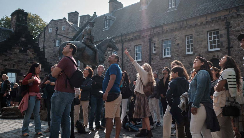 Edinburgh Castle Guided Tour - Photo 2, Explore the historic heart of Edinburgh Castle