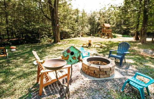 Creekside Family Dreamland - Hot Tub, Firepit, Arcade - Foto 62