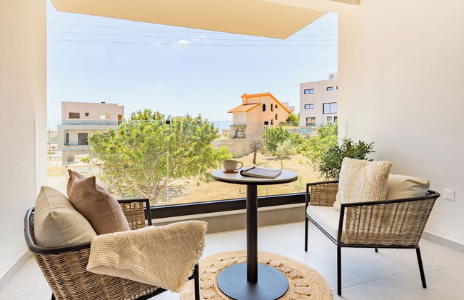 Sanders Eduardovich Limassol - Foto 37