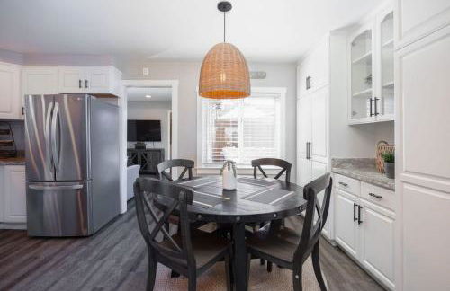 Coastal Charm Inviting 3 BR Montara Home - Foto 12