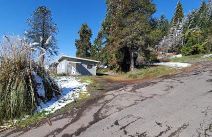 Panoramic View 2br on Hill in Uptown Oakridge - Foto 36