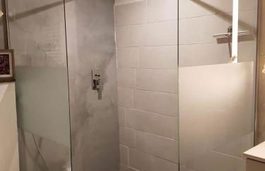 Spacious town house with balcony - Foto 2