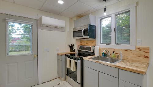 Walk to Harbor Pet-Friendly Apt in Sorrento! - Foto 5