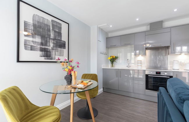 Elliot Oliver- Charming 1 Bed Apartment - Photo 7