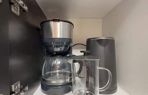 Studio moderno com cama Queen e piscina perto da Oktoberfest! - Foto 13