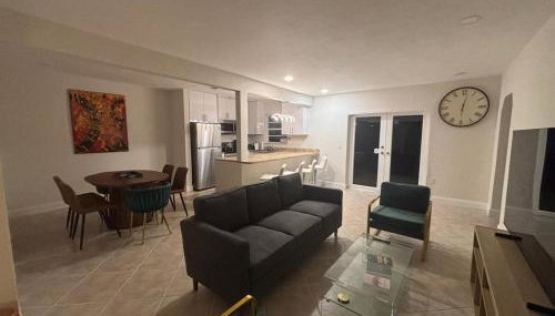 Close to the beach, in a quiet neighborhood - Foto 2