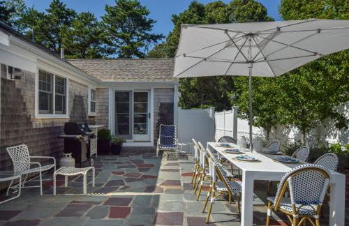 Designed for vacation Easy 0 3 mi walk to Grey Neck Beach - Photo 24