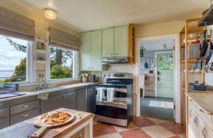 Maxwelton Aerie Bluffside Retreat w Sweeping Puget Sound Views Firepit - Foto 5