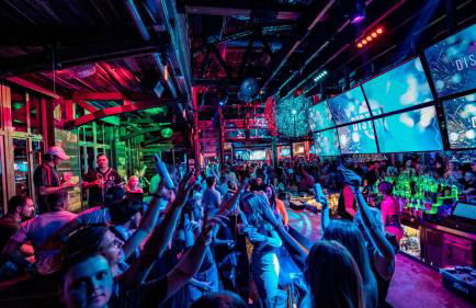 Perfect Friends Escape in Old Town Scottsdale with Resort Pool Access and Roof Deck! - Foto 28