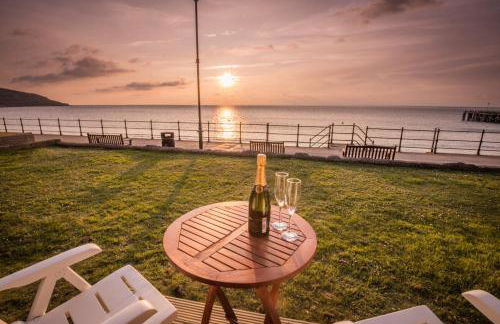 Pier View Apartment at Beach House - Photo 43