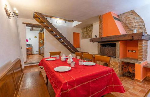 2 Bedroom Beautiful Home In Marliana - Foto 6