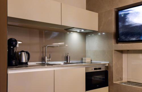 L-Suites - Photo 16