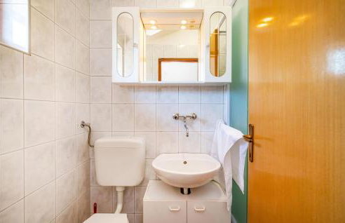 Amazing Apartment In Nevidane - Foto 18