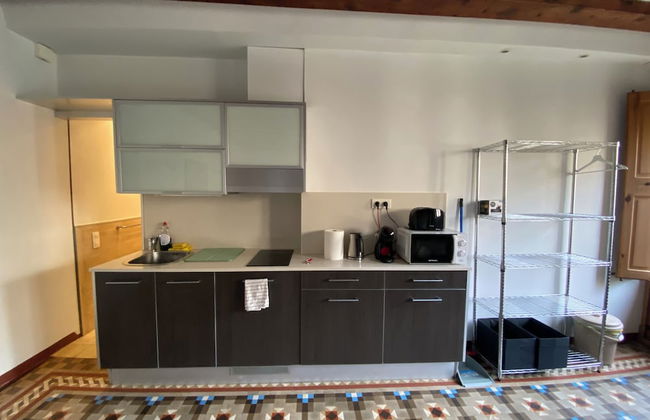 Lovely 2-bed Apartment in Barcelonas Best Location - Photo 14