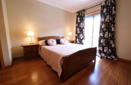 high standard rental in a quality residence with pool, tennis and view of the ocean in antas esposende 12 people - Foto 3