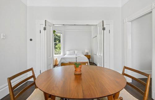 Minimalistic 1885 Queen Anne Cottage 2B-2B Upper Level Flat in Alameda - Foto 31