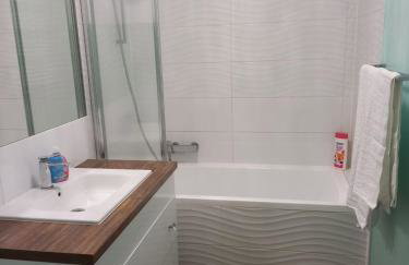 ŁADNE MIESZKANIE W PRZYJAZNEJ OKOLICY - NICE APARTMENT IN a FRIENDLY NEIGHBORHOOD - Foto 17