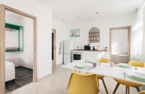 Creekside Colors - Playful Apartment - Foto 13